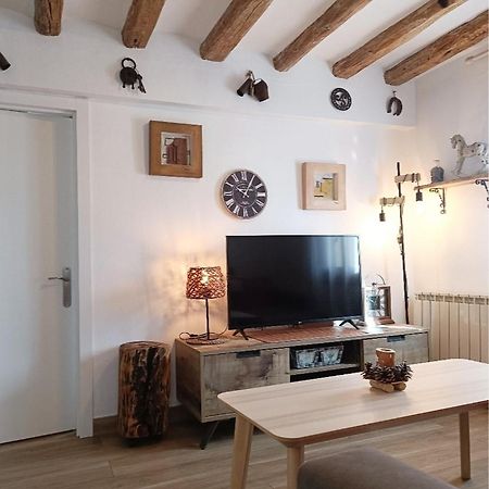 Apartament Turistic Campdevanol Exterior photo
