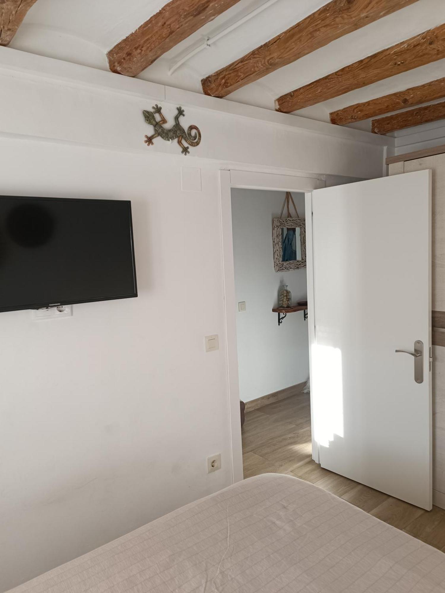 Apartament Turistic Campdevanol Exterior photo